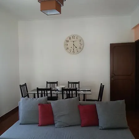 Spacious Central 2 Bedroom Apartment Setubal Exterior photo