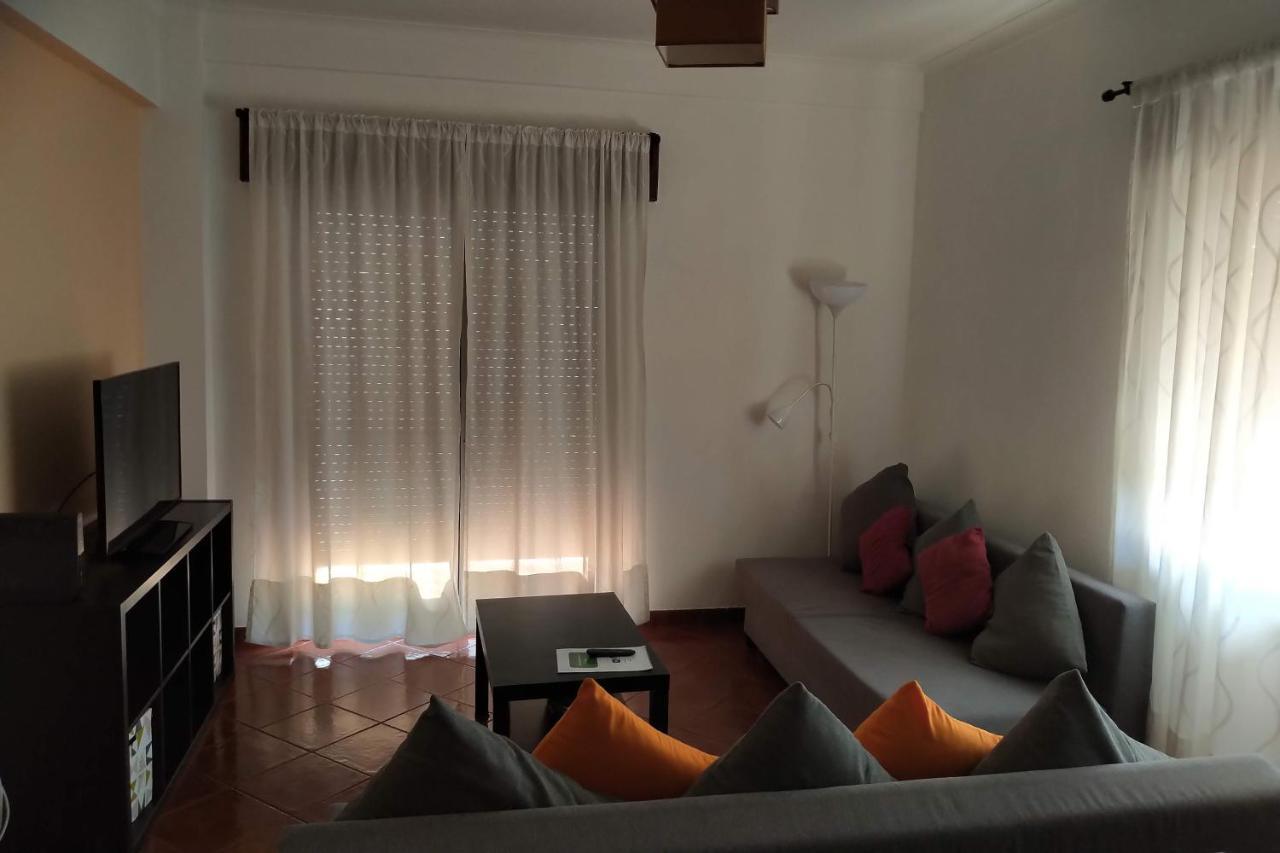 Spacious 2 Bedroom Setubal