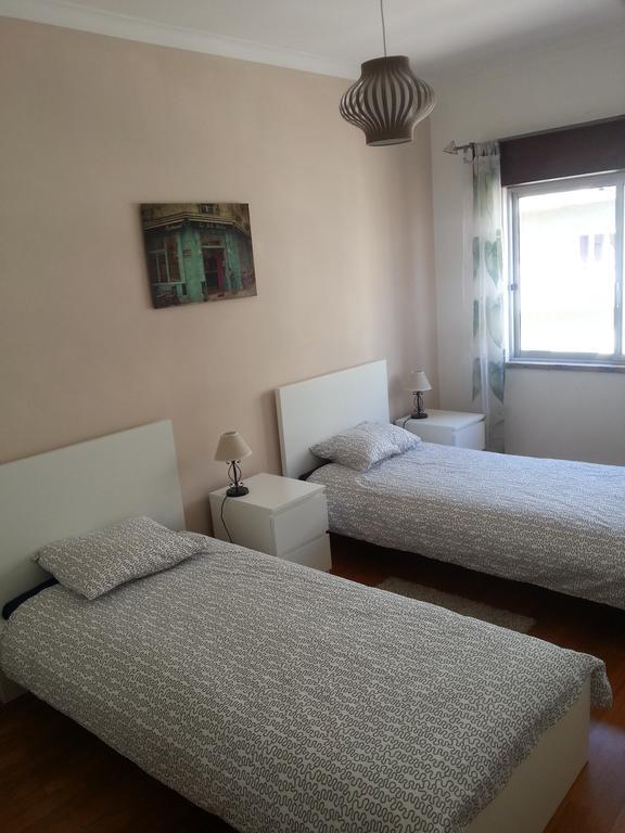 Spacious 2 Bedroom * Setubal